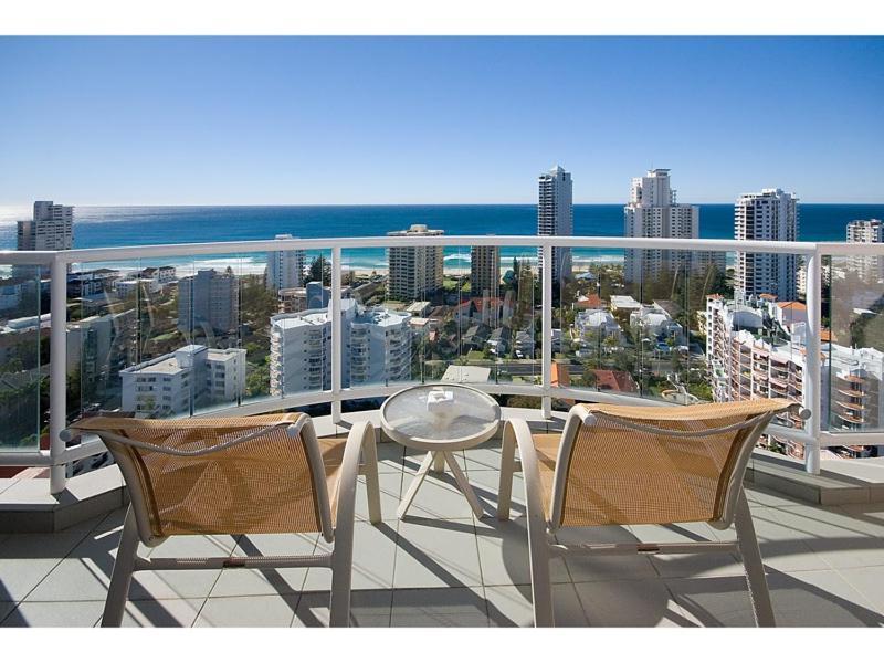 Deluxe Ocean Views Apartment Gold Coast Exterior foto