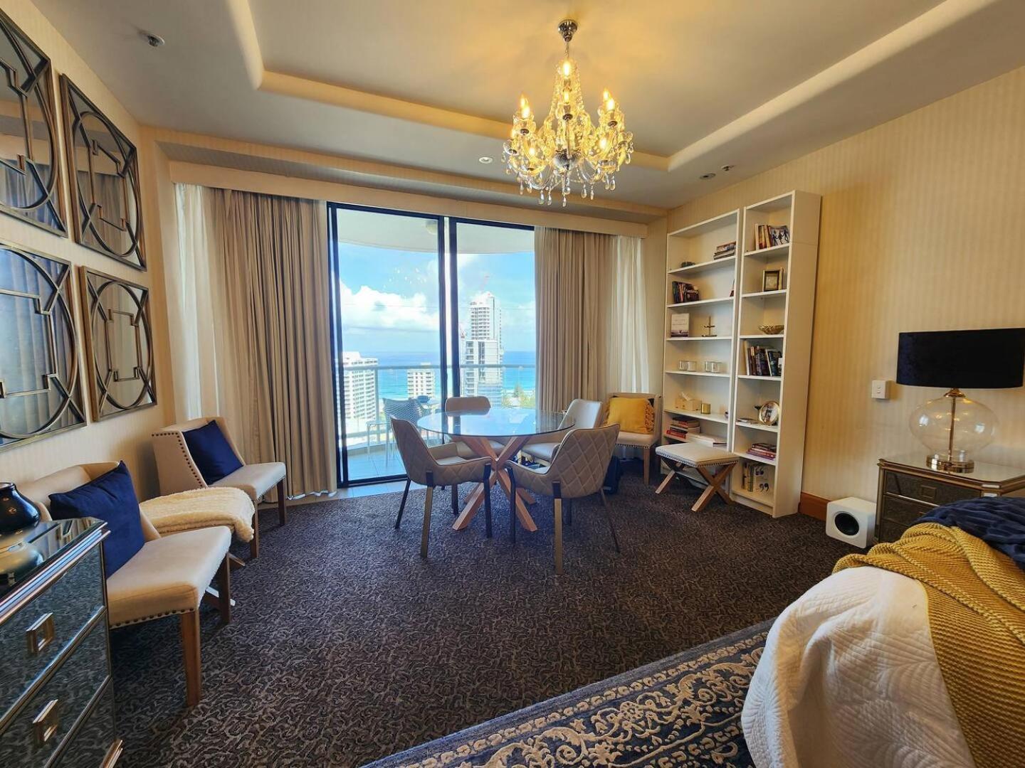 Deluxe Ocean Views Apartment Gold Coast Exterior foto