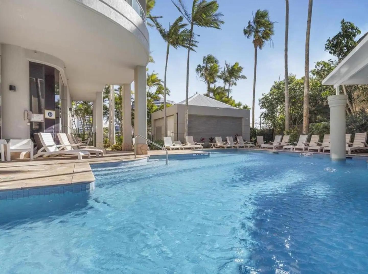 Deluxe Ocean Views Apartment Gold Coast Exterior foto